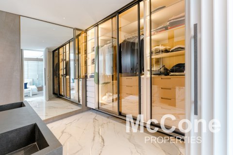 Villa in Meadows, Dubai, UAE 4 bedrooms, 538.84 sq.m. № 587462 - photo 18
