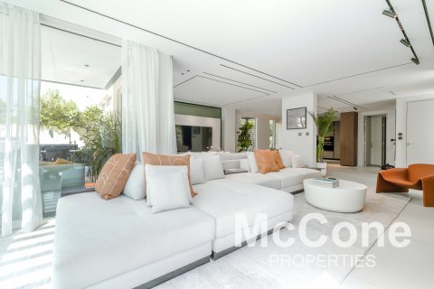 Villa in Meadows, Dubai, UAE 4 bedrooms, 538.84 sq.m. № 587462 - photo 9