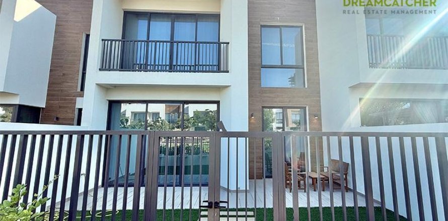 Вілла в Mina Al Arab, Рас-эль-Хайма, ОАЕ 3 спальні, 290.6м2 № 588583