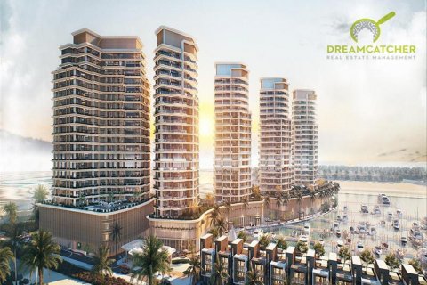 Apartment in Al Hamra Village, Ras Al Khaimah, UAE 2 bedrooms, 122.1 sq.m. № 588729 - photo 1