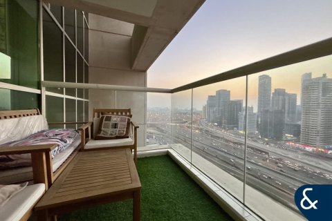 Appartement te koop in Jumeirah Lake Towers, Dubai, VAE 2 slaapkamers, 107 vr.m., nr 666622 - foto 2