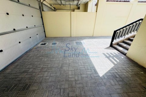 阿联酋 Dubai Umm Suqeim 待租 : 5 卧, 371.6 平方米 , 编号628656 - 照片 18
