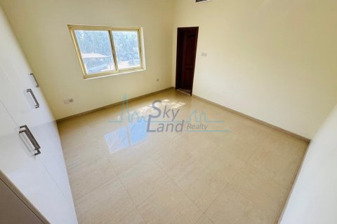Vila di Jumeirah, Dubai, UAE 5 bilik tidur, 464.5 meter persegi № 628655 - foto 25