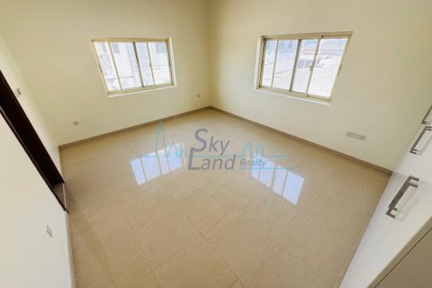 Vila di Jumeirah, Dubai, UAE 5 bilik tidur, 464.5 meter persegi № 628655 - foto 19