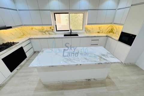 Vila di Jumeirah, Dubai, UAE 5 bilik tidur, 464.5 meter persegi № 628655 - foto 7