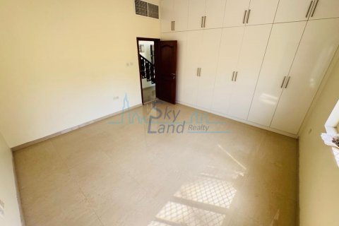 Vila di Jumeirah, Dubai, UAE 5 bilik tidur, 464.5 meter persegi № 628655 - foto 9