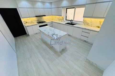 Vila di Jumeirah, Dubai, UAE 5 bilik tidur, 464.5 meter persegi № 628655 - foto 5