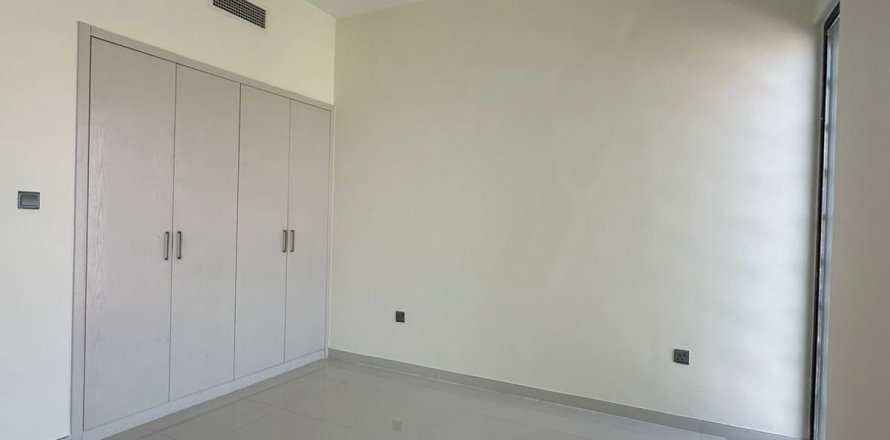 Villa Dubaijā, AAE 5 istabas, 174.8 m2 Nr. 652332