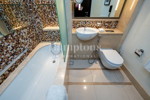 Apartment in Downtown Dubai (Downtown Burj Dubai), UAE 1 room, 48.21944409 sq.m. № 596616 - photo 5