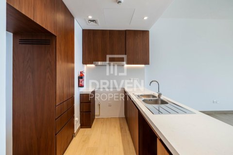 Apartament de închiriat în Jumeirah, Dubai, EAU 2 dormitoare, 121.33 mp.  №754217 - poză 9