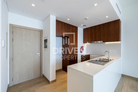 Apartament de închiriat în Jumeirah, Dubai, EAU 2 dormitoare, 121.33 mp.  №754217 - poză 8