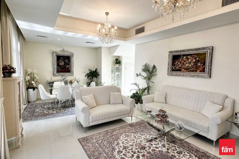 Dubai、UAE にあるタウンハウス販売中 3ベッドルーム、174.8 m2、No646921 - 写真 13