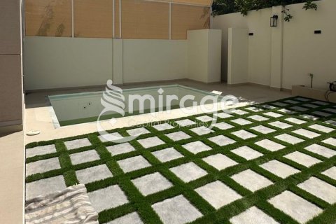 Stadthaus zum Verkauf in Al Reef, Abu Dhabi, VAE 5 Schlafzimmer, 273.4 m2 Nr. 571792 - Foto 1