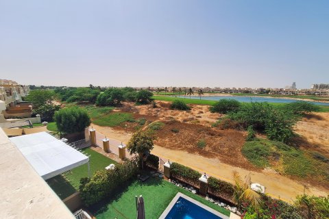 Māja Al Hamra Village, Ras Al Khaimahjā, AAE 3 istabas, 263 m2 Nr. 656430 - attēls 2
