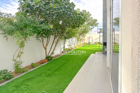 Villa in DAMAC Hills (Akoya by DAMAC), Dubai, UAE 3 bedrooms, 161 sq.m. № 592520 - photo 8