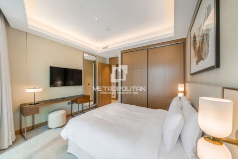 Apartment in Downtown Dubai (Downtown Burj Dubai), Dubai, UAE 3 bedrooms, 146 sq.m. № 592521 - photo 11