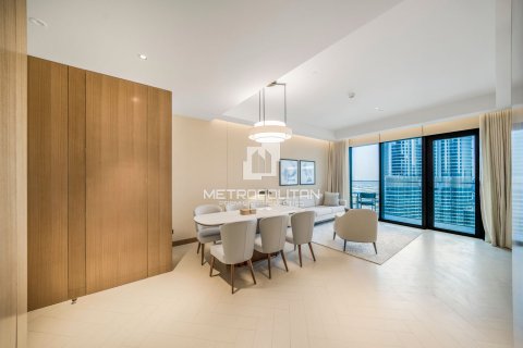 Apartment in Downtown Dubai (Downtown Burj Dubai), Dubai, UAE 3 bedrooms, 146 sq.m. № 592521 - photo 15