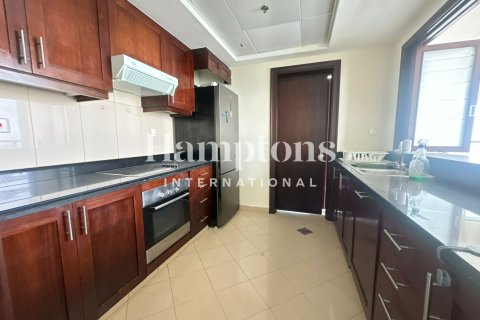 Apartment in The Views, Dubai, UAE 1 bedroom, 104.78993885 sq.m. № 760866 - photo 15