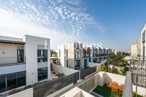 Снять в аренду таунхаус в Arabian Ranches 3, Дубай, ОАЭ 3 спальни, 128.39194600м2, № 760867 - фото 4