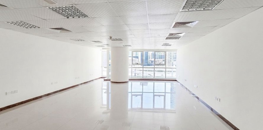 Escritório em Dubai, EAU 79.1 m2 № 718980