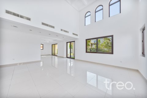 וילה להשכרה ב Arabian Ranches 2, Dubai, איחוד האמירויות 4 חדרי שינה, 640.01 מ"ר, מספר 761390 - תמונה 4