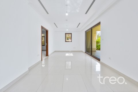 וילה להשכרה ב Arabian Ranches 2, Dubai, איחוד האמירויות 4 חדרי שינה, 640.01 מ"ר, מספר 761390 - תמונה 5