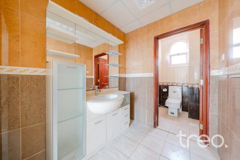 Villa Dubaijā, AAE 4 istabas, 939.53 m2 Nr. 761394 - attēls 11