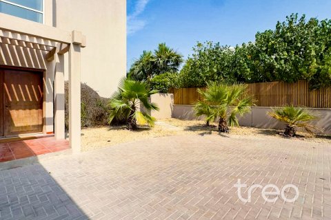 וילה להשכרה ב Arabian Ranches, Dubai, איחוד האמירויות  3 חדרי שינה, 342.53 מ"ר, מספר 761392 - תמונה 5