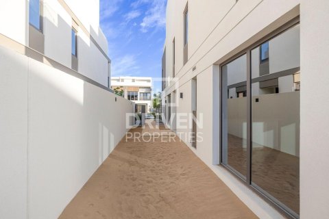 Villa Tilal Al Ghaf, Dubaijā, AAE 4 istabas, 220.37 m2 Nr. 746053 - attēls 13
