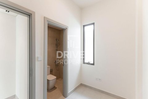 Townhouse in The Valley, Dubai, UAE 3 bedrooms, 176 sq.m. № 684026 - photo 7