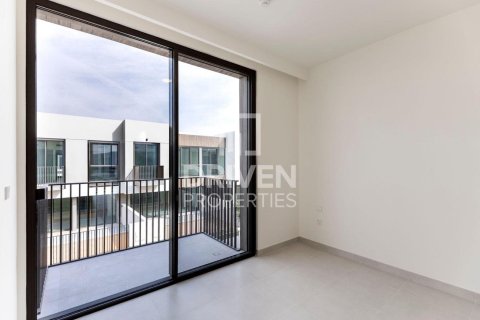 Townhouse in The Valley, Dubai, UAE 3 bedrooms, 176 sq.m. № 684026 - photo 9