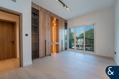 Vila u gradu Dubai Sports City, Dubai, UAE 5 spavaće sobe, 446 m2 Br. 684883 - Slika 12