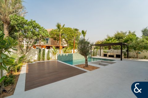 Vila u gradu Dubai Sports City, Dubai, UAE 5 spavaće sobe, 446 m2 Br. 684883 - Slika 18