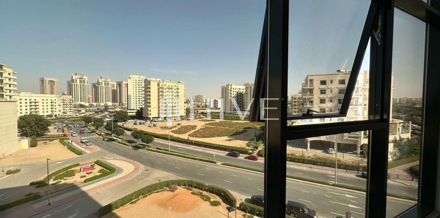 Apartment in Dubai Land, Dubai, UAE 2 bedrooms, 117.2 sq.m. № 583038