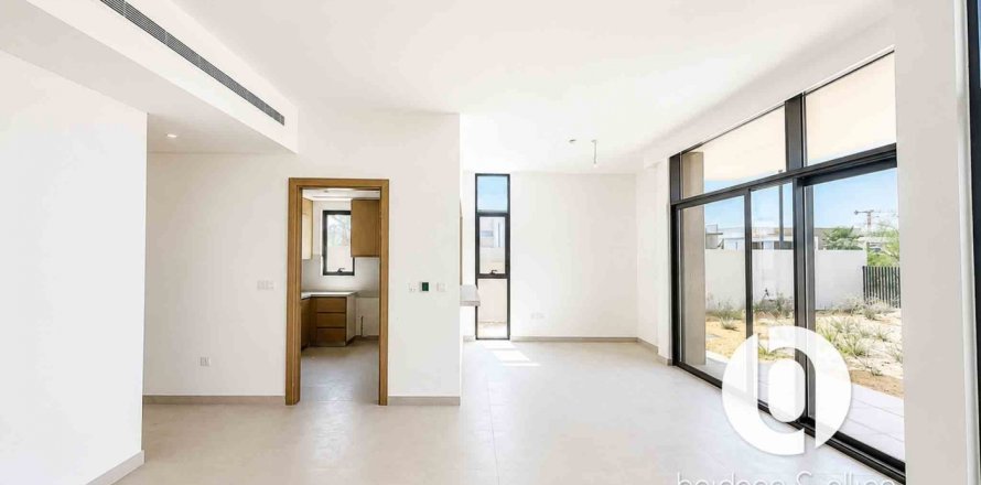 Villa in Al Furjan, Dubai, VAE: 4 Schlafzimmer, 383 m2 Nr. 715272