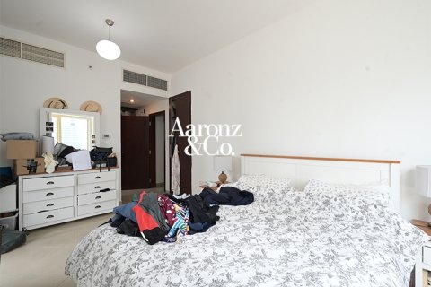 Apartmen di Jumeirah Lake Towers, Dubai, UAE 2 bilik tidur, 121 meter persegi № 712623 - foto 10