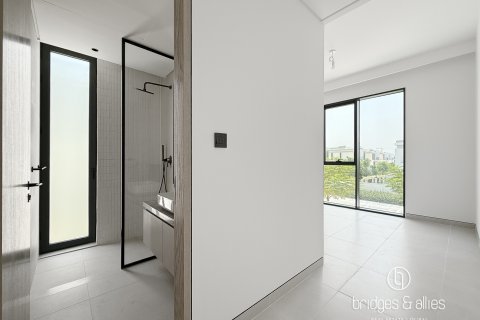 Vila v Tilal Al Ghaf, Dubai, SAE 5 spální, 600 m2 č. 715273 - Fotografia 11