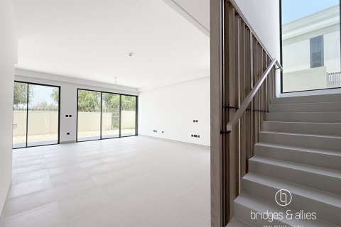 Vila v Tilal Al Ghaf, Dubai, SAE 5 spální, 600 m2 č. 715273 - Fotografia 5