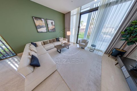 Villa in Abu Dhabi, UAE 5 bedrooms, 2137 sq.m. № 614955 - photo 3