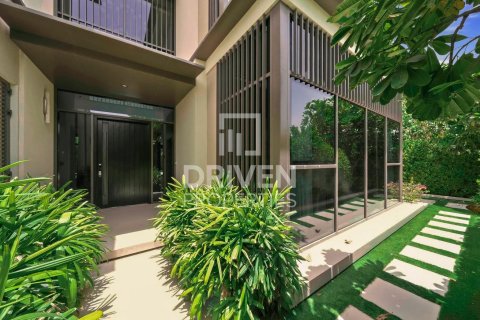 Villa in Dubai Hills Estate, Dubai, UAE 4 bedrooms, 698.35 sq.m. № 743251 - photo 2