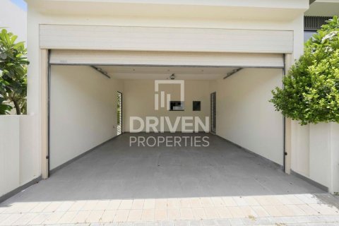 Villa in Dubai Hills Estate, Dubai, UAE 4 bedrooms, 698.35 sq.m. № 743251 - photo 30