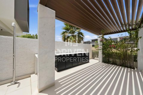 Villa in Dubai Hills Estate, Dubai, UAE 4 bedrooms, 698.35 sq.m. № 743251 - photo 23
