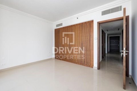 Apartment in Downtown Dubai (Downtown Burj Dubai), Dubai, UAE 3 bedrooms, 195.56 sq.m. № 743254 - photo 11