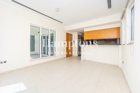 Villa in Jumeirah Park, Dubai, UAE 3 bedrooms, 336.95918100 sq.m. № 650980 - photo 11