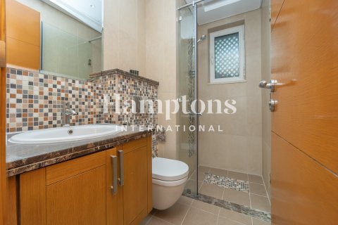 Villa in Jumeirah Park, Dubai, UAE 3 bedrooms, 336.95918100 sq.m. № 650980 - photo 17