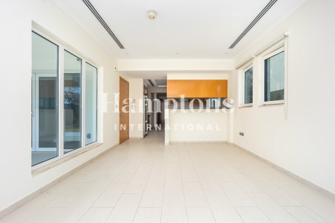 Villa in Jumeirah Park, Dubai, UAE 3 bedrooms, 336.95918100 sq.m. № 650980 - photo 8