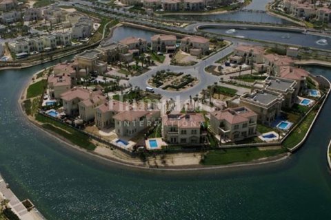 Vila u Jumeirah Park, Dubai, UAE 5 spavaćih soba, 449.18600500 m2 Br. 650979 - fotografija 4