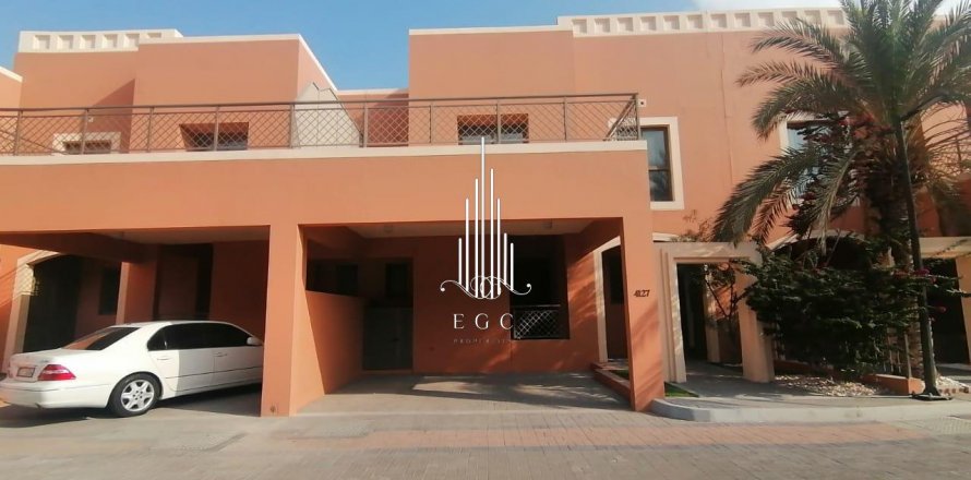 Villa in Abu Dhabi Gate City, UAE 4 bedrooms, 332.4 sq.m. № 572803