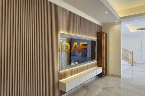 Villa sa Dubai, UAE 5 silid-tulugan, 1607.2 sq.m. № 575991 - larawan 4