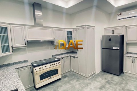 Villa sa Dubai, UAE 5 silid-tulugan, 1607.2 sq.m. № 575991 - larawan 16